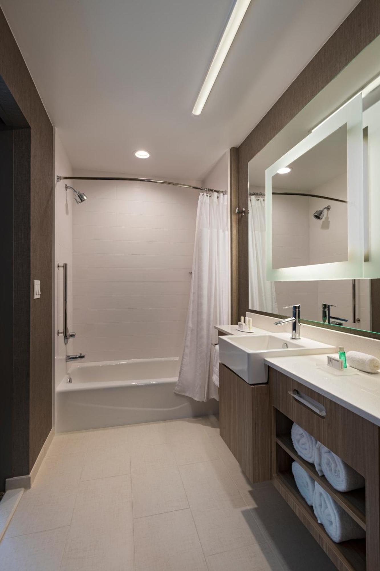 Springhill Suites By Marriott Dallas Richardson/University Area Exterior photo